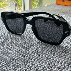 Burberry Eldon sunglasses B4349